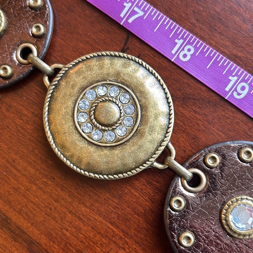 Mixed media belt leather and metal discs lobster clasp 43” adjustable lengths - Picture 12 of 12